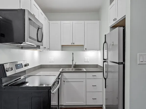 17-10 Arizona Ter, Arlington, MA 02474
