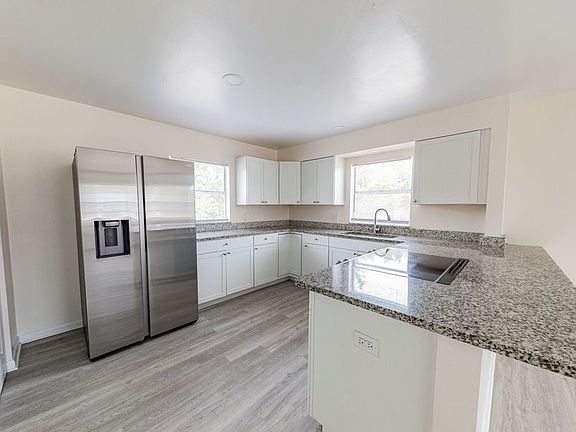 3rd image of 151 Avenue C SE #D