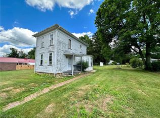 21 N Liberty St, Dellroy, OH 44620