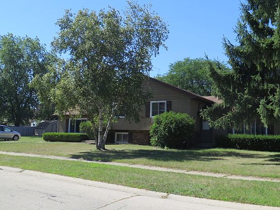 2nd image of 9905 W Marguerite Ln