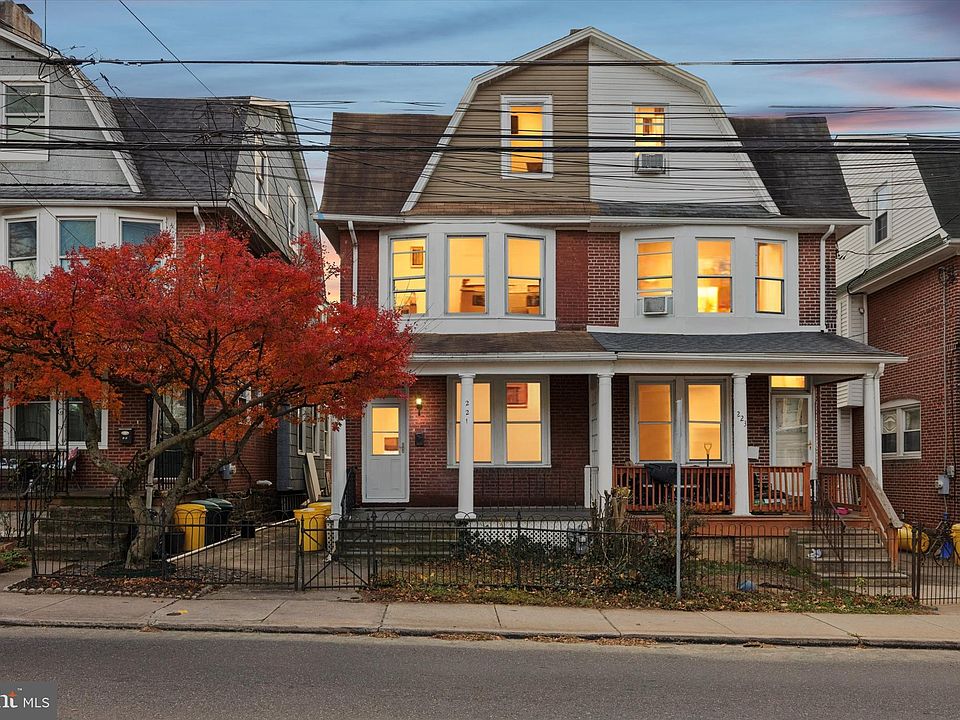 1st image of 221 Ardmore Ave