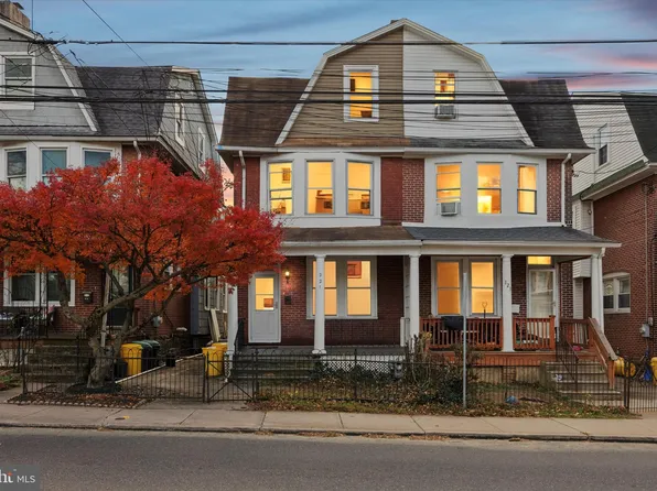 221 Ardmore Ave, Ardmore, PA 19003