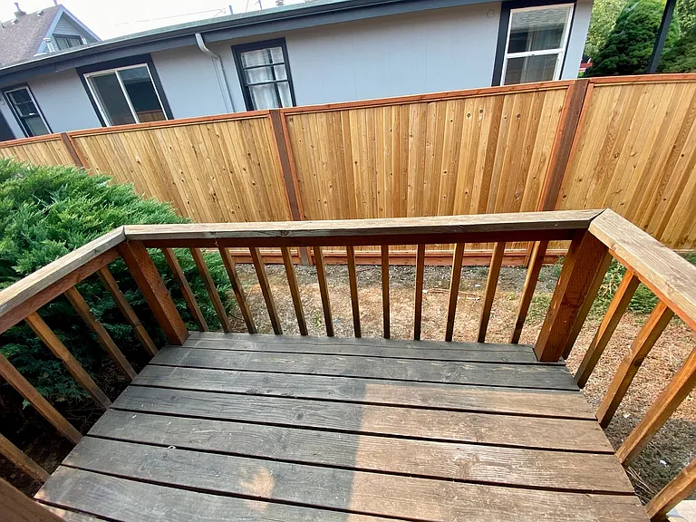 2741 Brooks Ave NE — Photo 16