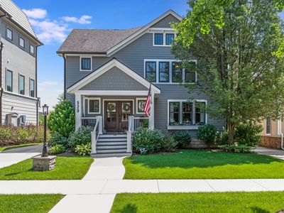 520 S Main St, Naperville, IL, 60540