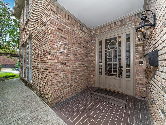 2nd image of 3528 Granada Ave