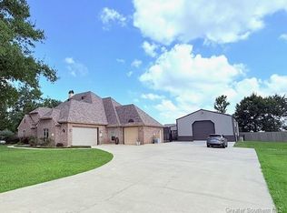 1321 Lawton Dr, Sulphur, LA 70665