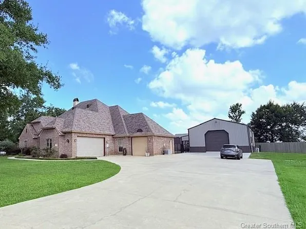 1321 Lawton Dr, Sulphur, LA 70665