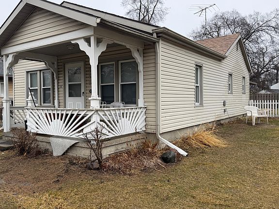 2nd image of 216 Deigle Dr