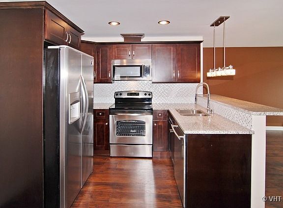 5th image of 1115 Marengo Ave #608
