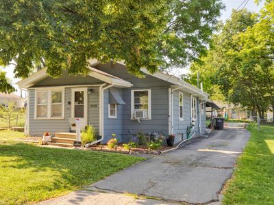 1020 Bundy St, Des Moines, IA, 50315