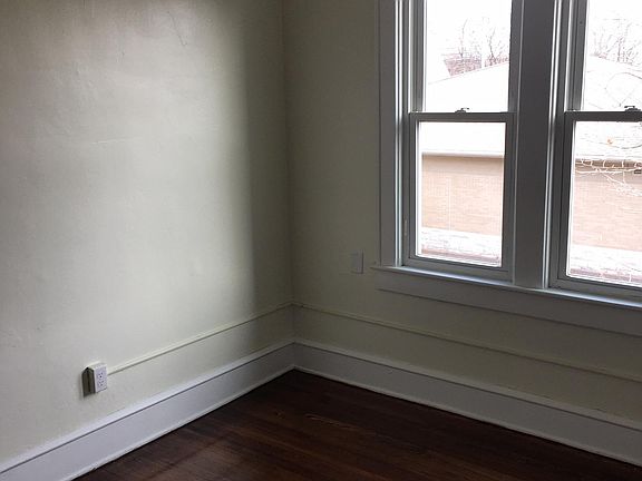 3rd image of 782 Wyoming Ave APT 1