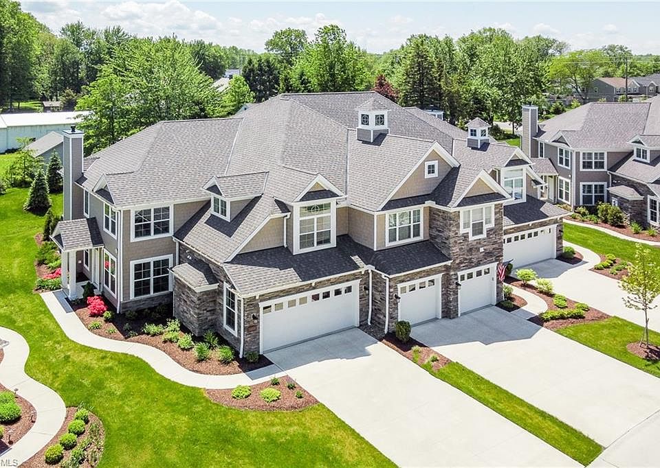 1st image of 32713 Signature Pkwy