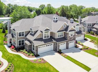 32713 Signature Pkwy, Avon Lake, OH 44012