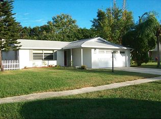 10407 119th St, Seminole, FL 33778
