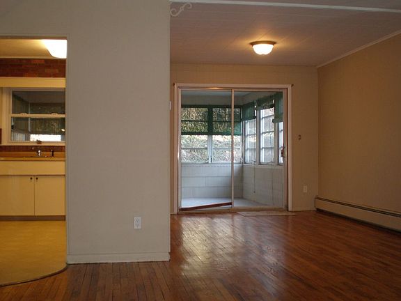 5th image of 133 Grandview Dr