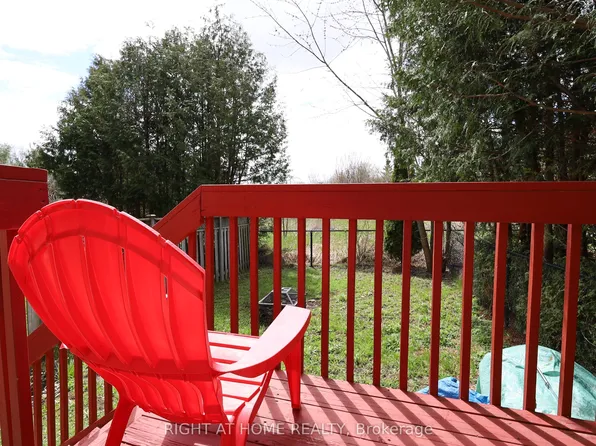 82 Colesbrook Rd, Richmond Hill, ON L4S 2G5