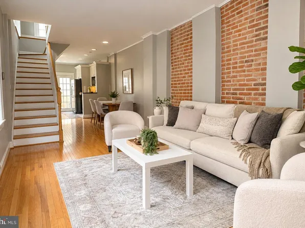 908 S Highland Ave, Baltimore, MD 21224