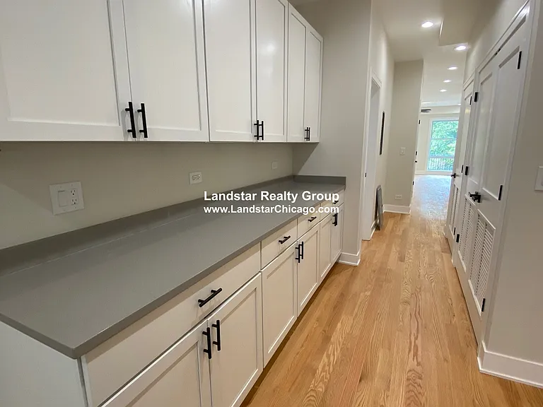 1055 W Pratt Blvd #2A — Photo 14
