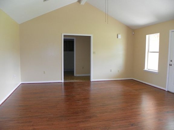 4th image of 1814 Briarwood St