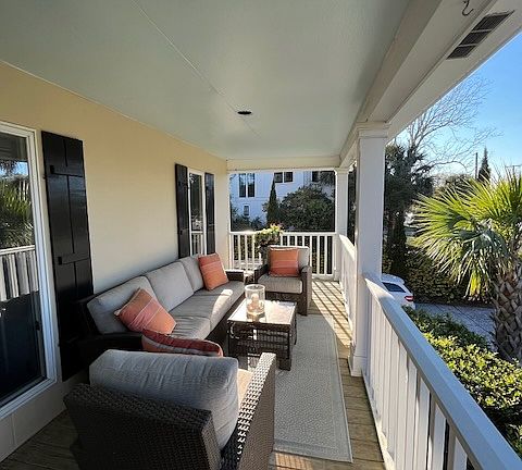 5th image of 1655 Middle St