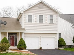 34 Pepper Bush Ln, Newington, CT 06111