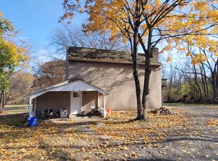 60 Steinmetz Rd, Pottstown, PA 19464