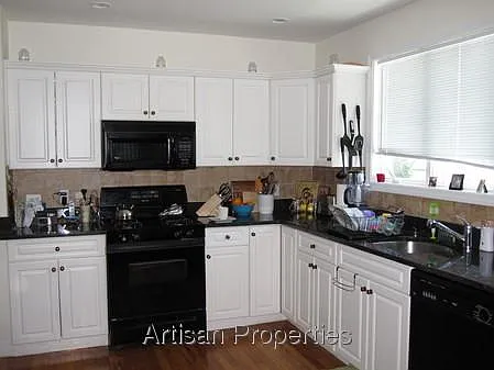 5 Bothwell Rd #1 — Photo 4