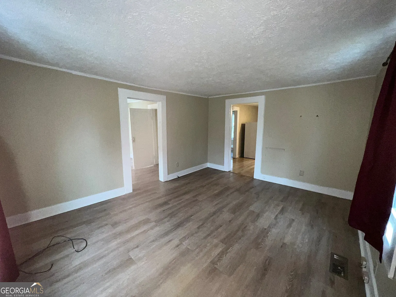 2 bed, 1.5 bath, 750 sqft, $1,000 — Photo 2