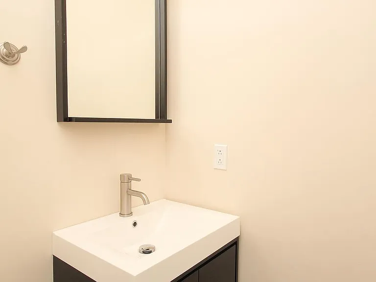 1218 S 8th St #20-2 — Photo 15