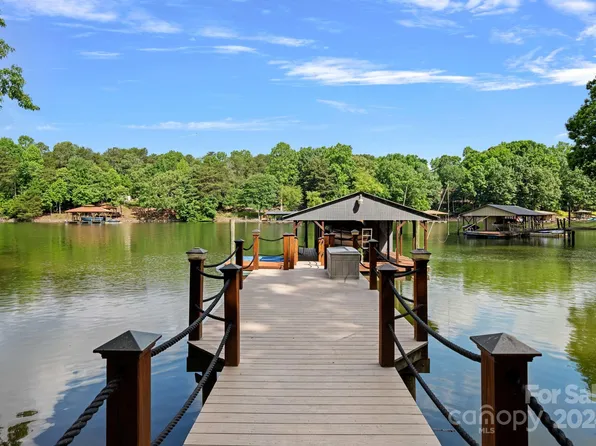 134 Keven Dr, Troutman, NC 28166