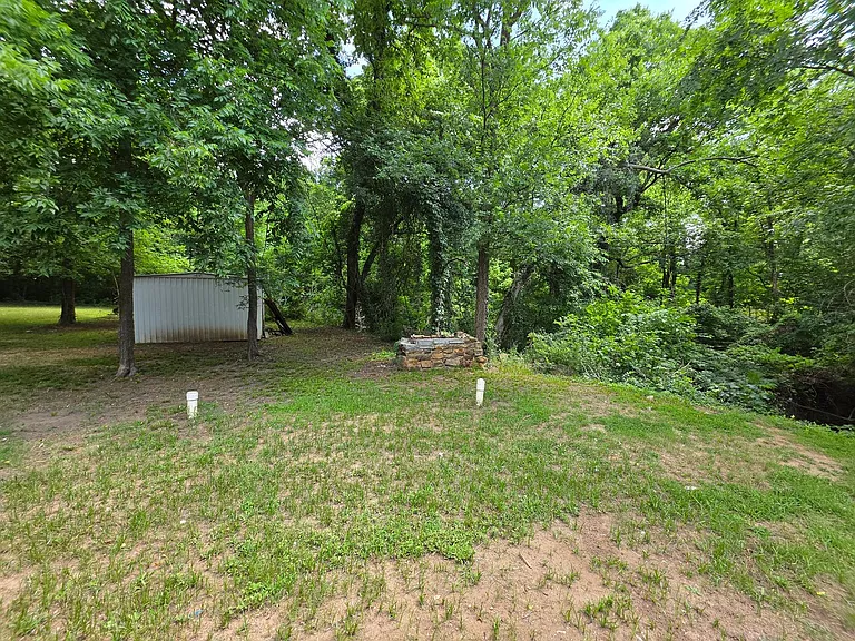 302 E Anna St — Photo 22
