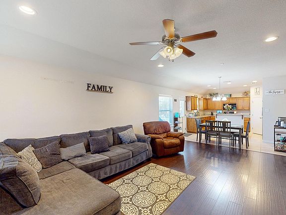 5th image of 337 Grace Cir
