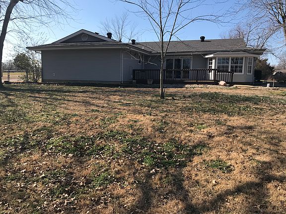 4th image of 2724 Brown Ave