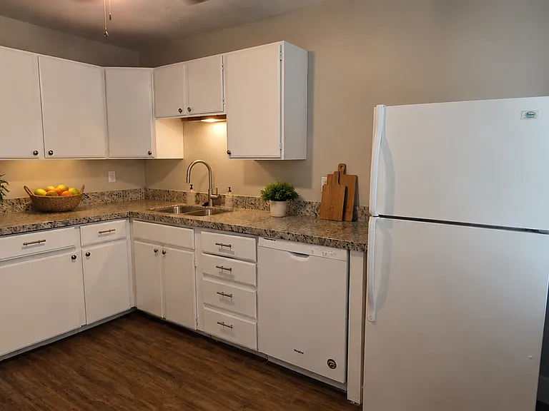 757 E Simpson Ave #7 — Photo 18
