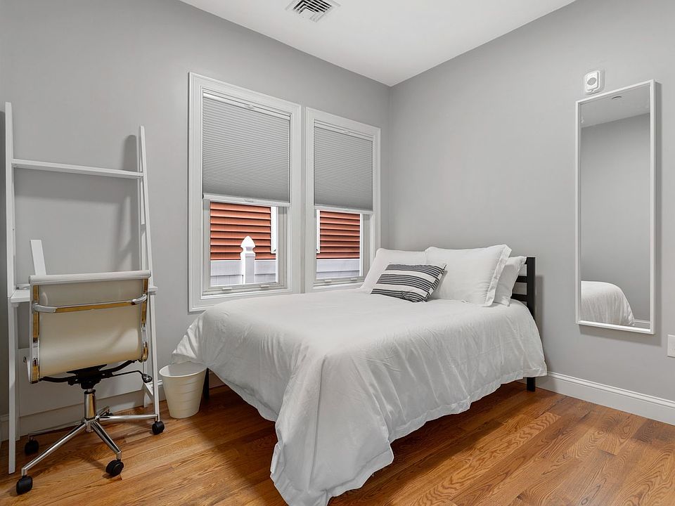 1st image of 1047 Saratoga St #3D