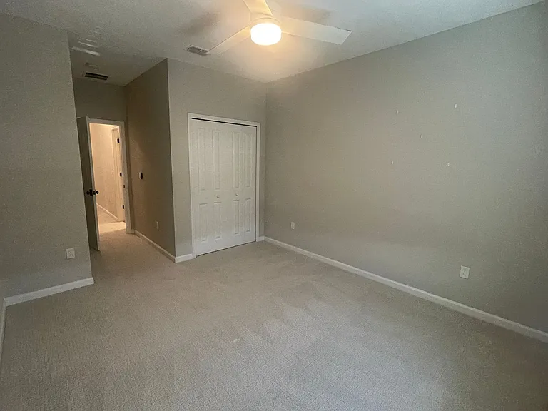 61 Pinebury Ln — Photo 5