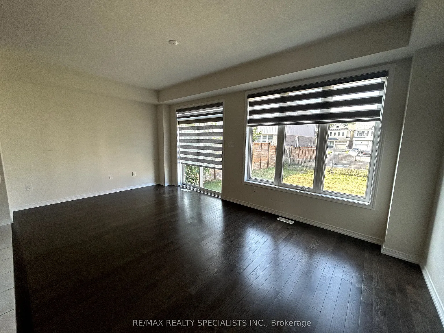 3 bed, $2,500 — Photo 2