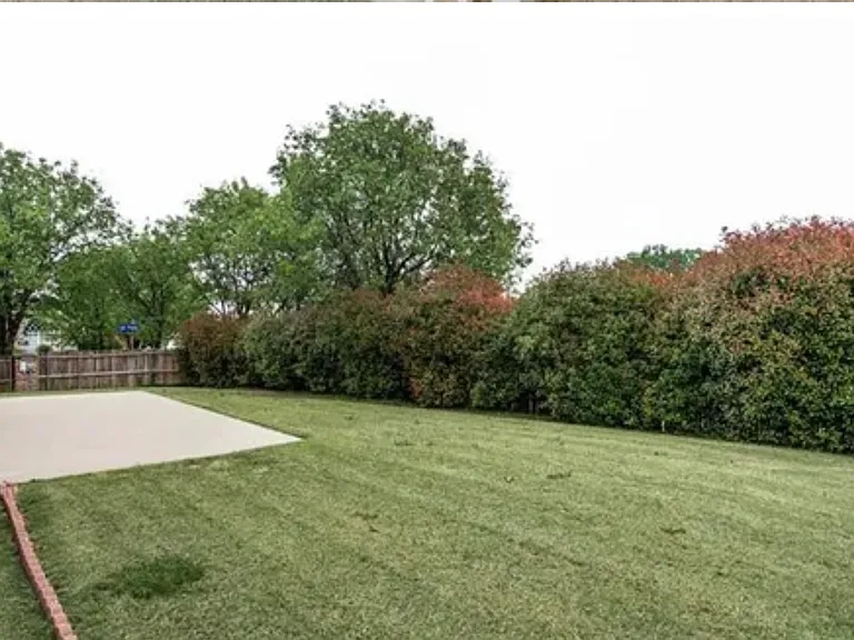 1931 Paloma Way — Photo 24