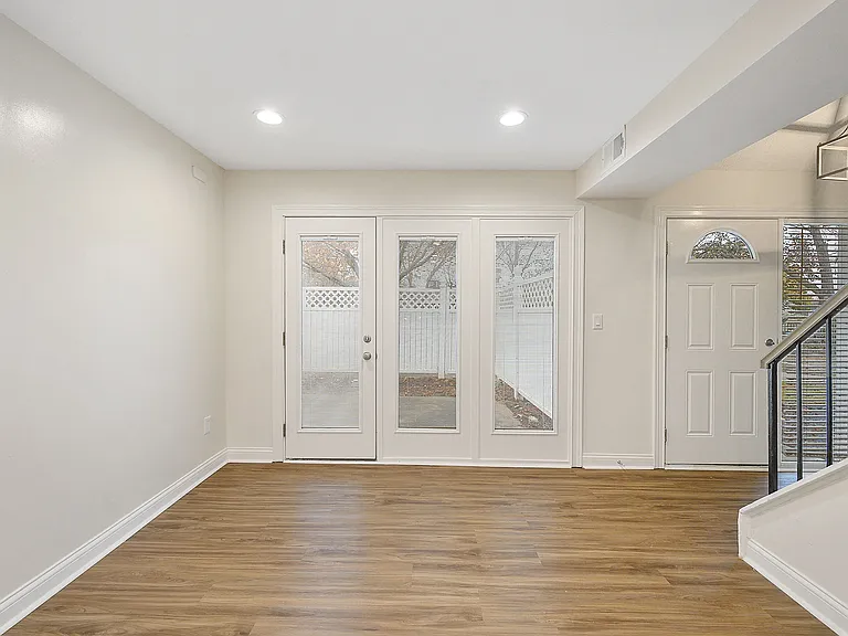 Harpers Point Apartments* — Photo 103