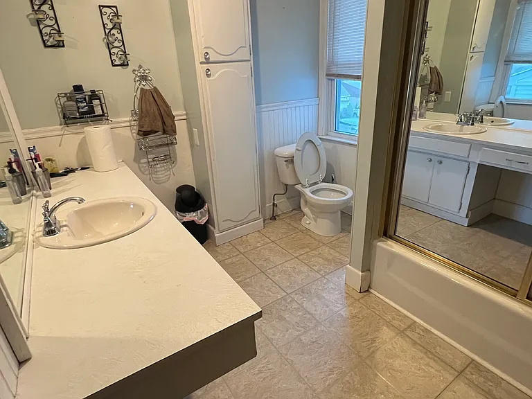 28 Elena St #3 — Photo 3