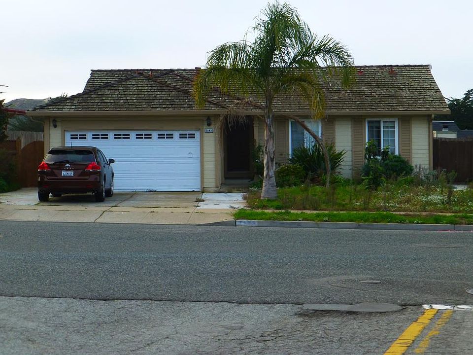 Front Elevation and Drive Way