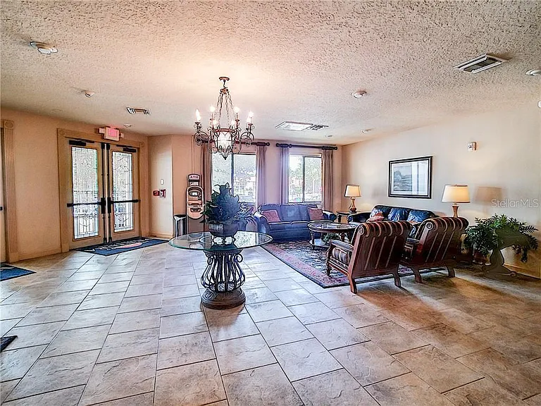 6154 Burnside Cir — Photo 26