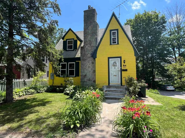 747 Hanover Street, Manchester, NH 03104