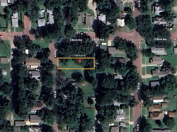 724 N B St, Arkansas City, KS 67005