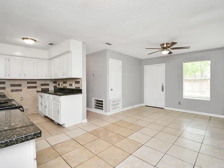 8622 Elbert St #B — Photo 7