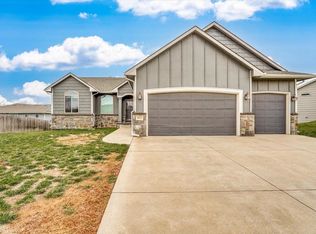2012 N Walnut Creek Dr, Derby, KS 67037