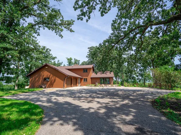 21201 52nd St NE, Hawick, MN 56273