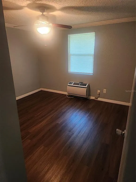 5901 Bryce Ln — Photo 4