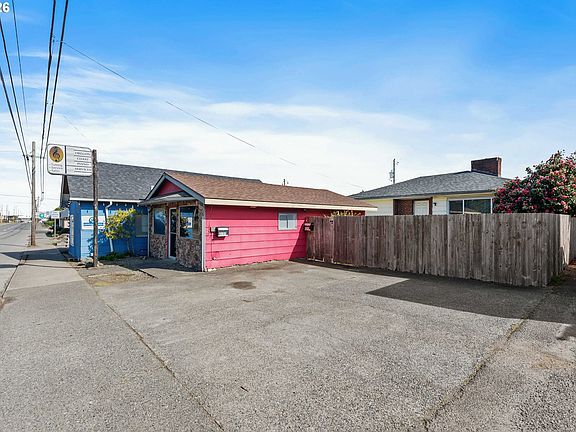 3rd image of 2245 Broadway Ave
