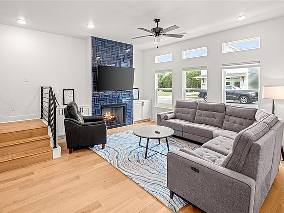4th image of 792 S Jagger Ln